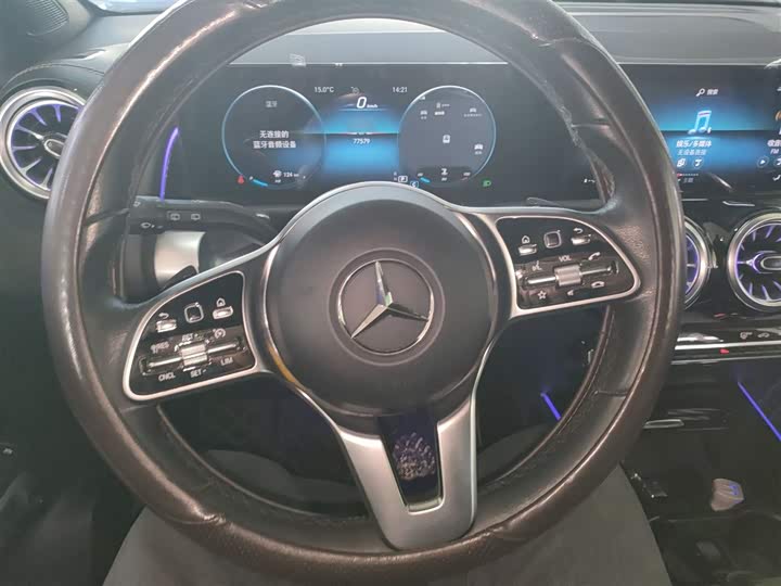 Фото 11 - Mercedes-Benz GLB-Class