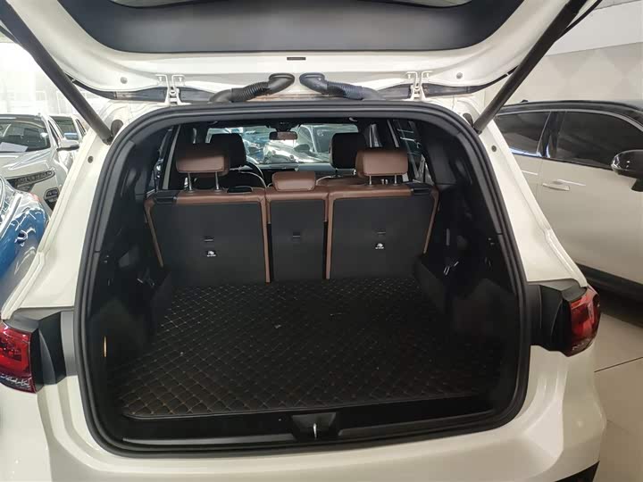 Фото 19 - Mercedes-Benz GLB-Class