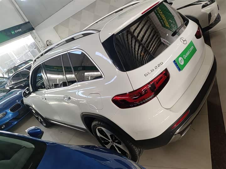 Фото 5 - Mercedes-Benz GLB-Class