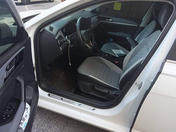 Фото 14 - Volkswagen Lavida