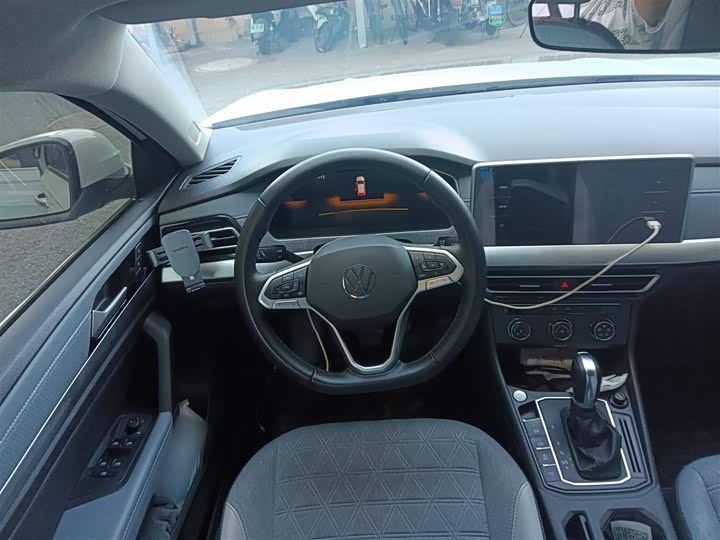 Фото 3 - Volkswagen Lavida