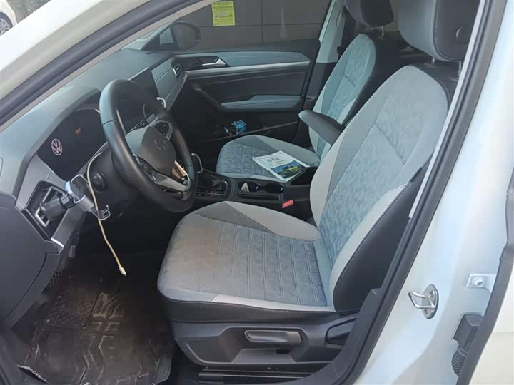 Фото 8 - Volkswagen Lavida