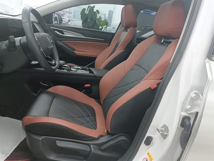 Фото 15 - Changan Eado Plus