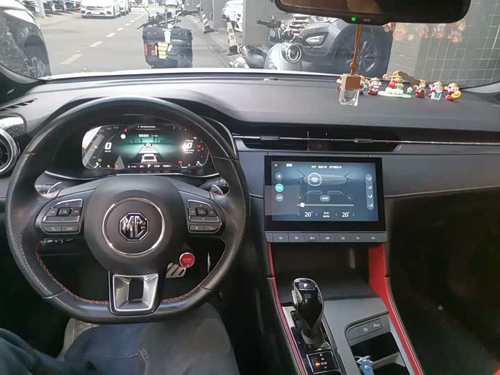 Фото 10 - MG Motor 6