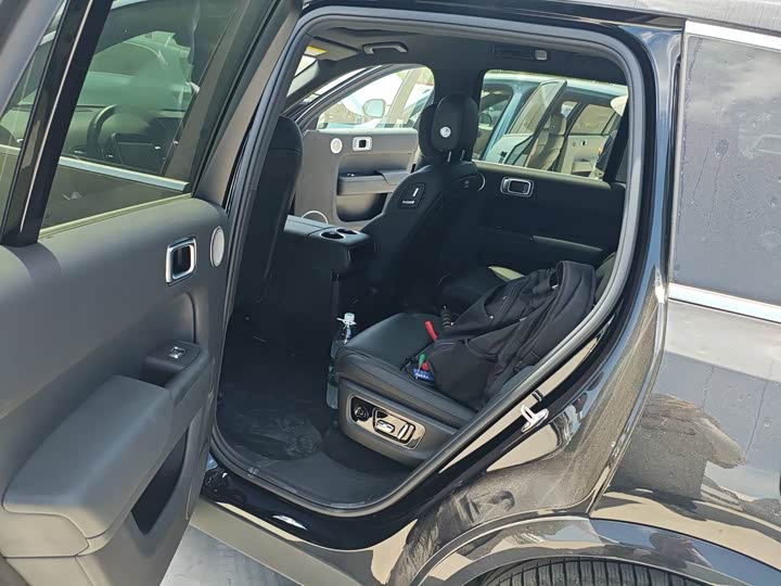 Фото 6 - LiXiang L8