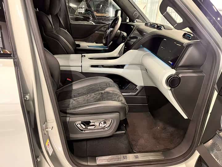 Фото 5 - BYD Yangwang U8