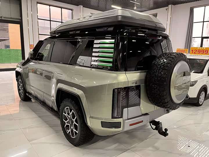 Фото 7 - BYD Yangwang U8