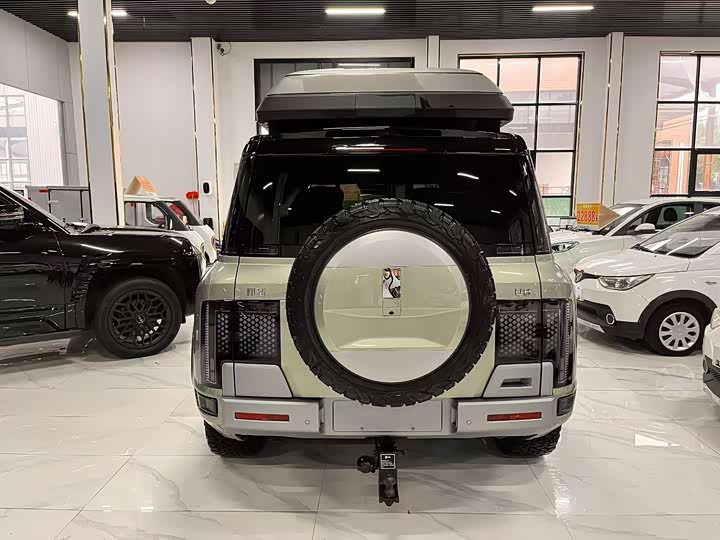 Фото 8 - BYD Yangwang U8