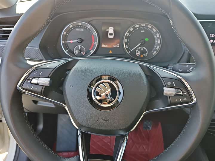 Фото 17 - Skoda Octavia Pro