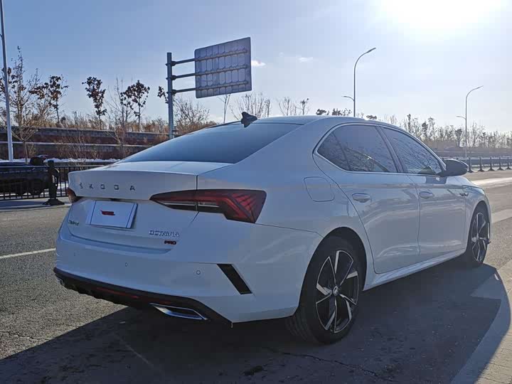 Фото 7 - Skoda Octavia Pro