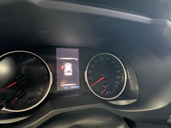 Фото 2 - Toyota RAV4