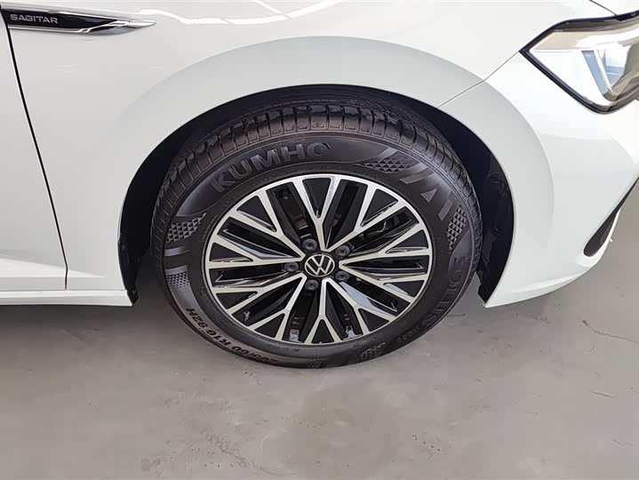 Фото 6 - Volkswagen Sagitar L