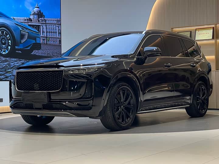 Фото 1 - LiXiang One