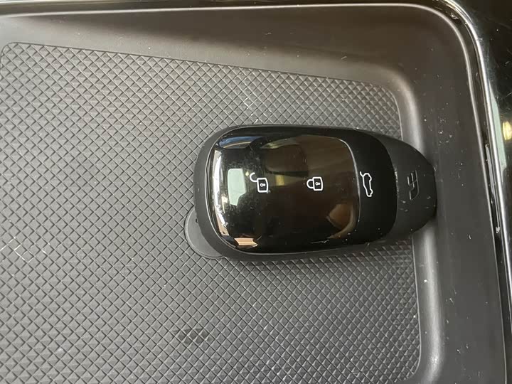 Фото 13 - LiXiang One