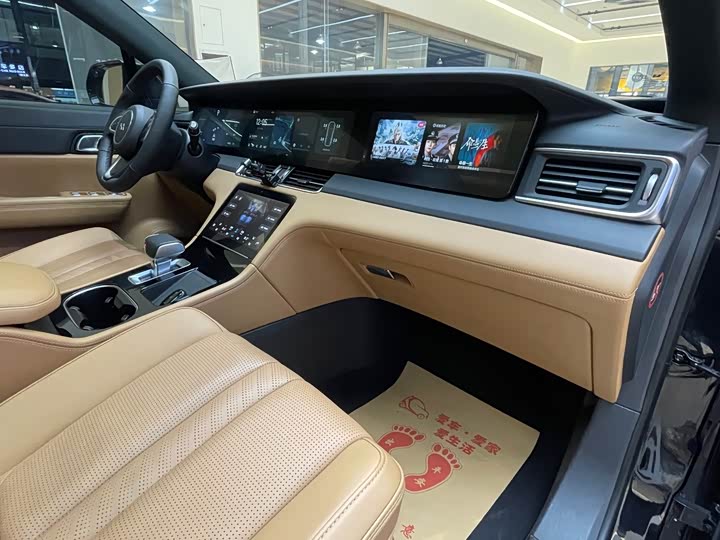 Фото 23 - LiXiang One