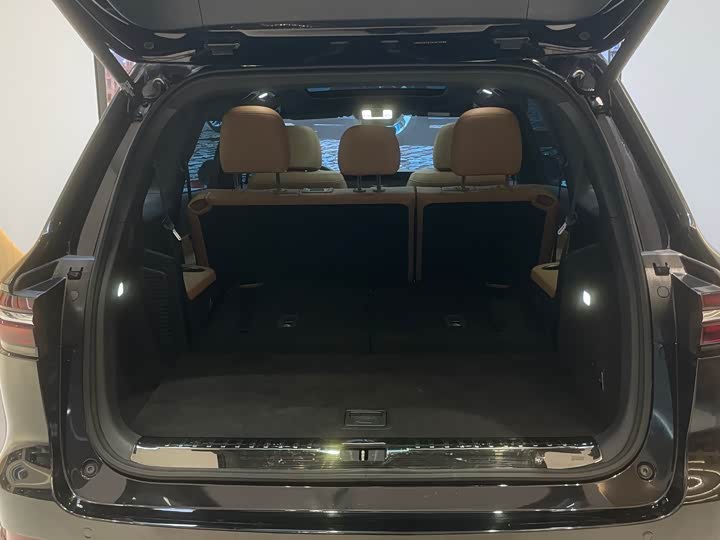 Фото 28 - LiXiang One