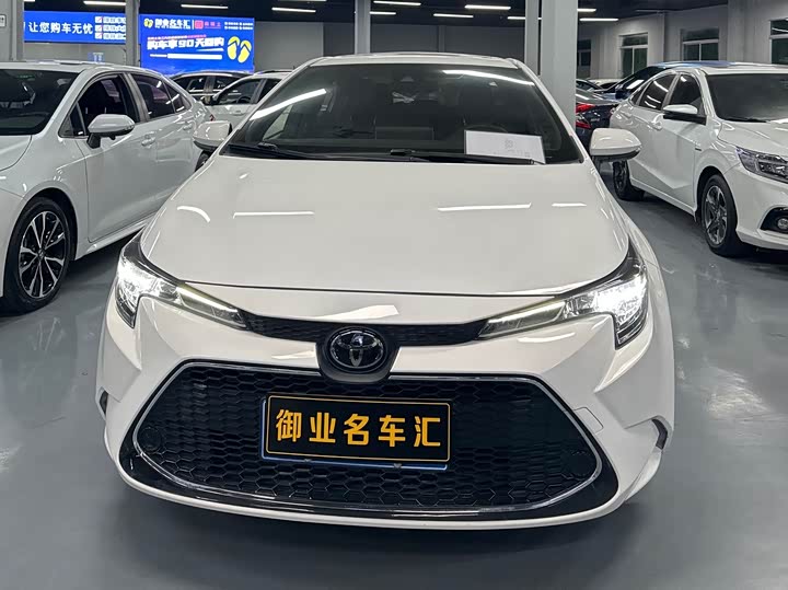 Фото 2 - Toyota Levin