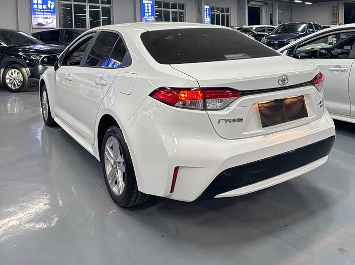 Фото 6 - Toyota Levin