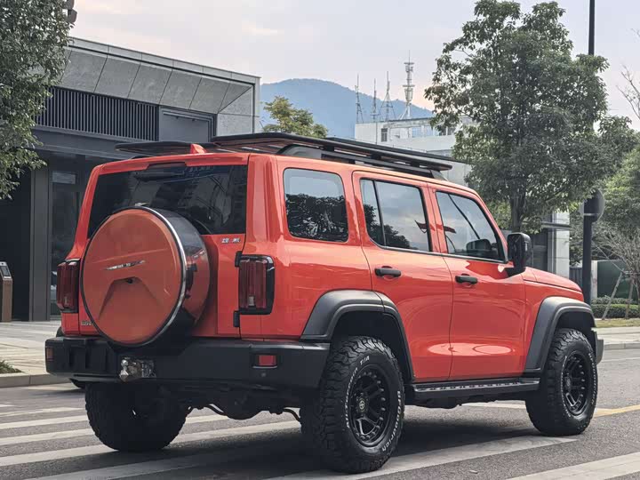 Фото 14 - Tank 300