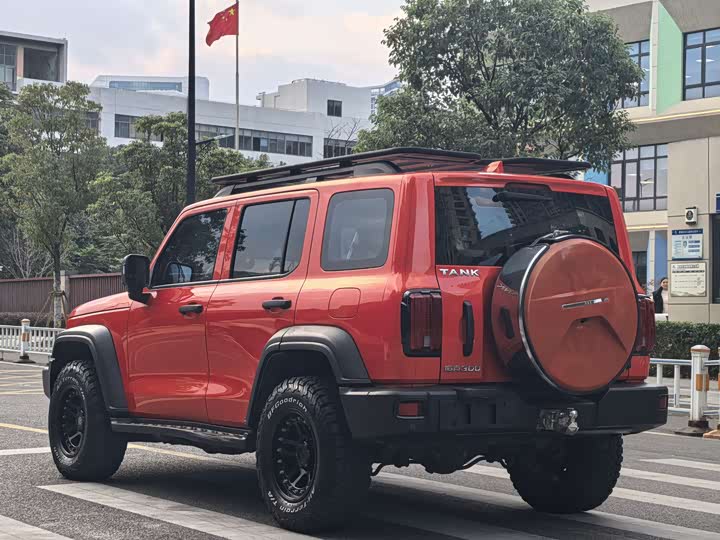 Фото 16 - Tank 300