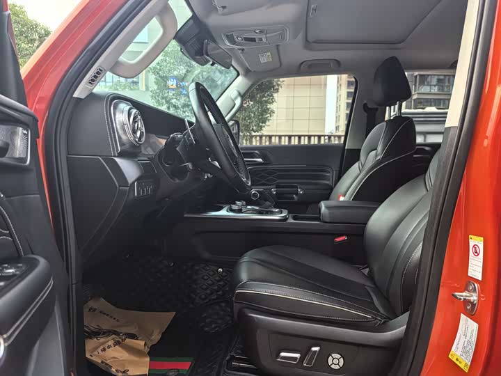 Фото 6 - Tank 300