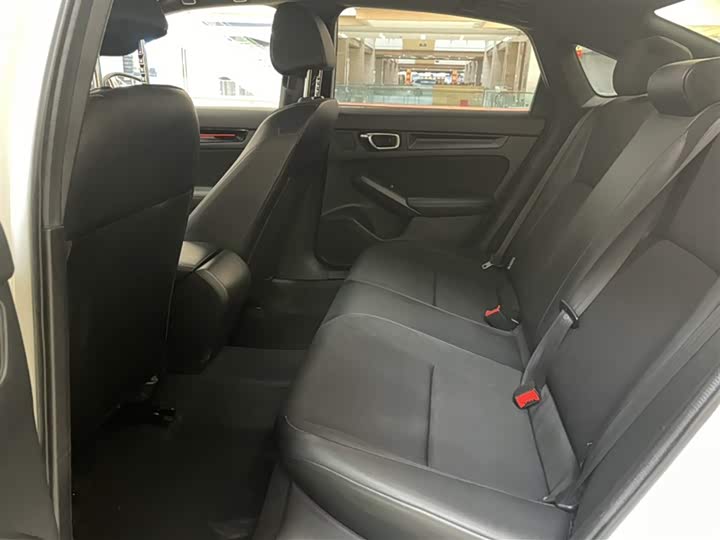 Фото 11 - Honda Civic