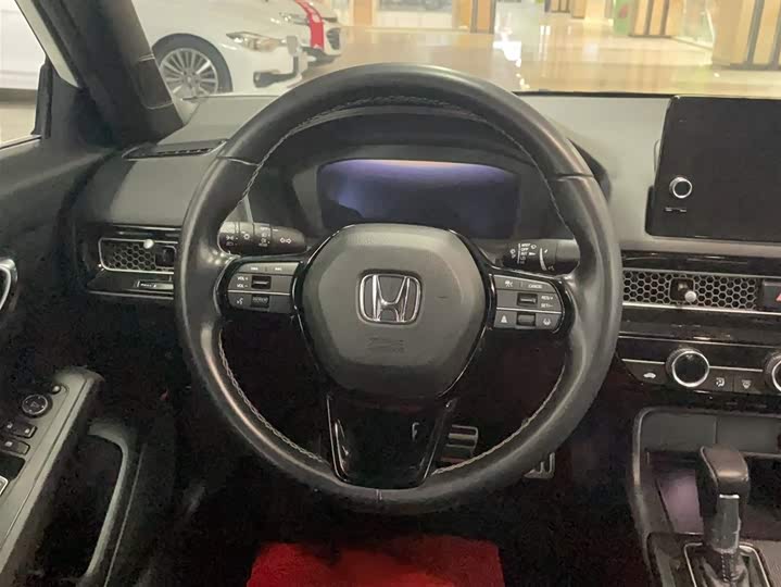 Фото 12 - Honda Civic