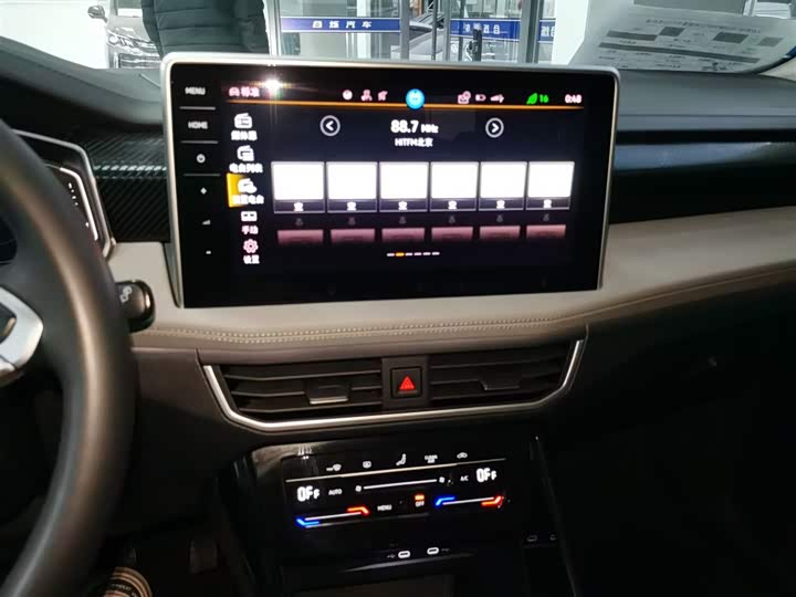 Фото 13 - Volkswagen Tayron