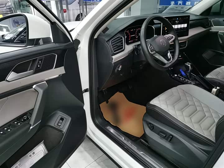 Фото 16 - Volkswagen Tayron