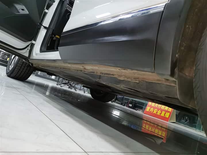 Фото 22 - Volkswagen Tayron