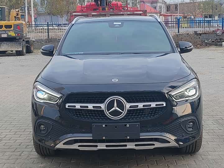 Фото 2 - Mercedes-Benz GLA-Class