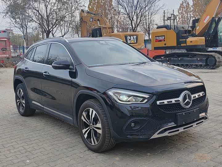 Фото 3 - Mercedes-Benz GLA-Class