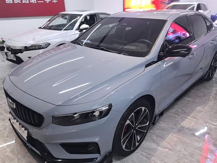 Фото 2 - Geely Preface