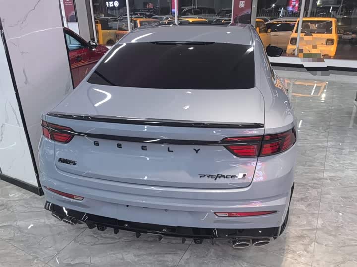 Фото 6 - Geely Preface