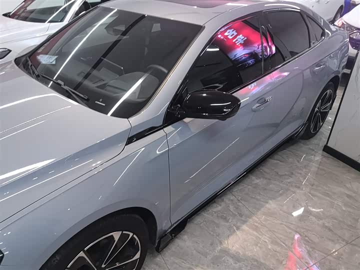 Фото 7 - Geely Preface