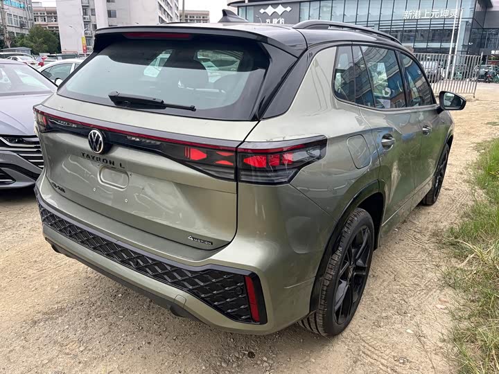 Фото 8 - Volkswagen Tayron