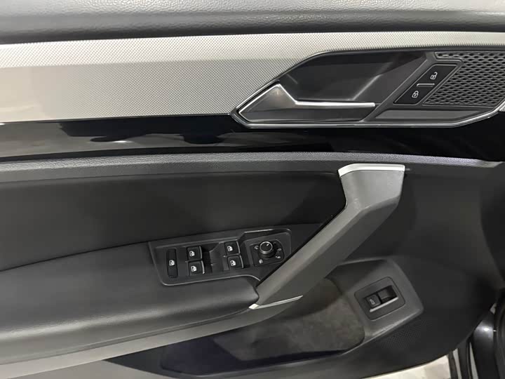 Фото 8 - Volkswagen Tayron