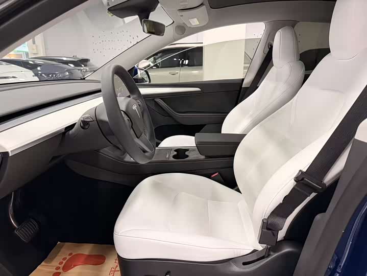 Фото 4 - Tesla Model Y