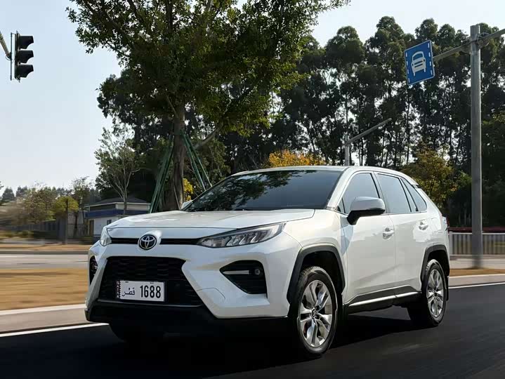 Фото 2 - Toyota Wildlander