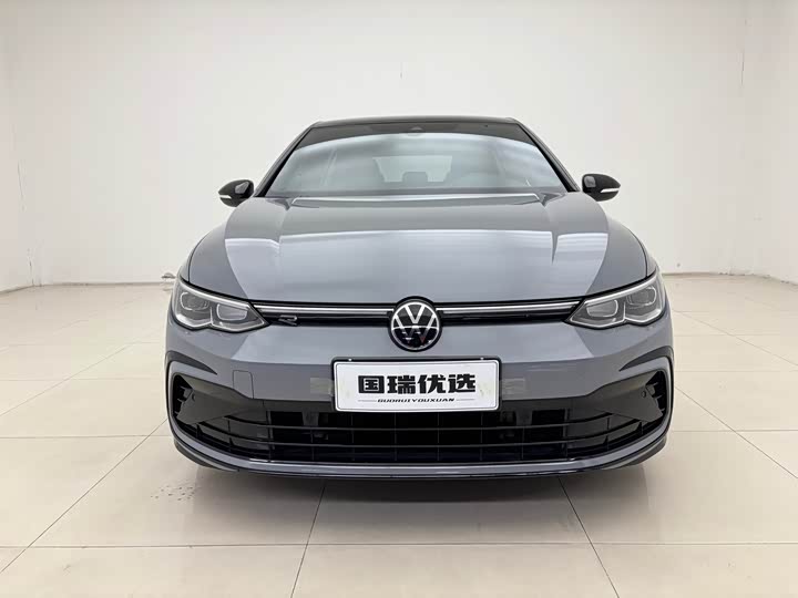 Фото 2 - Volkswagen Golf