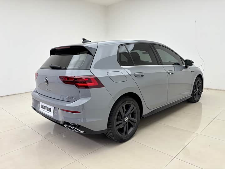 Фото 4 - Volkswagen Golf