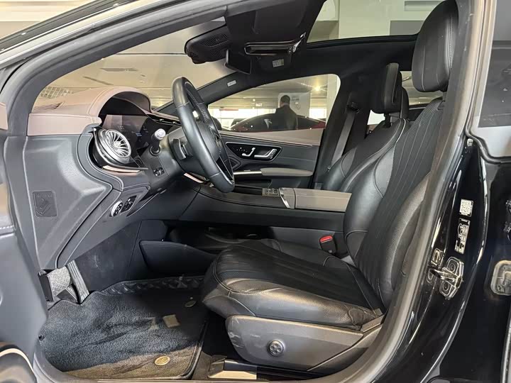 Фото 4 - Mercedes-Benz EQS