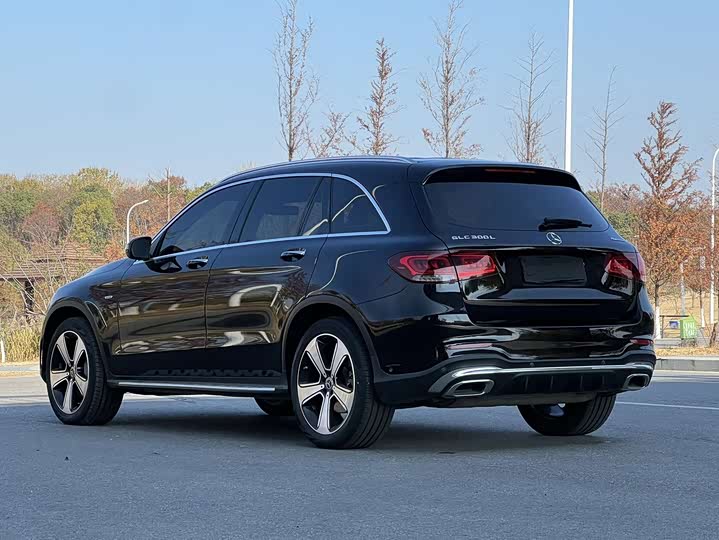 Фото 21 - Mercedes-Benz GLC-Class