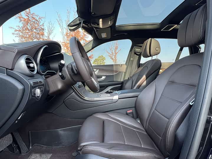 Фото 9 - Mercedes-Benz GLC-Class