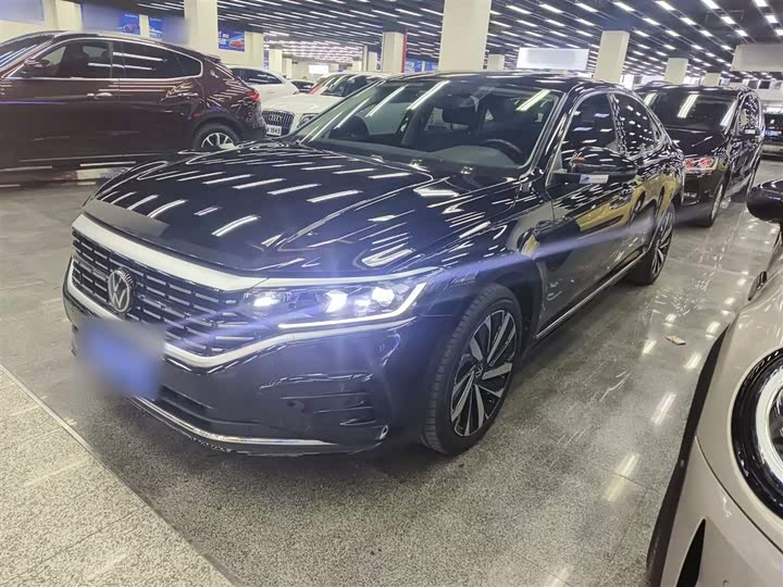 Фото 2 - Volkswagen Passat