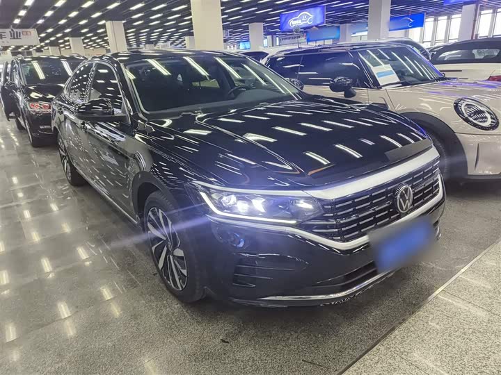 Фото 4 - Volkswagen Passat