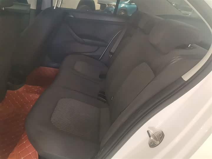 Фото 17 - Volkswagen Santana