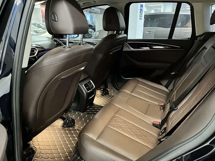 Фото 5 - BMW iX3