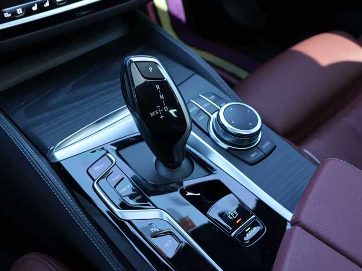 Фото 11 - BMW 5 Series