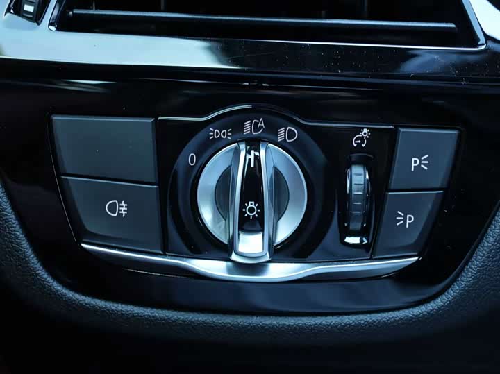 Фото 14 - BMW 5 Series